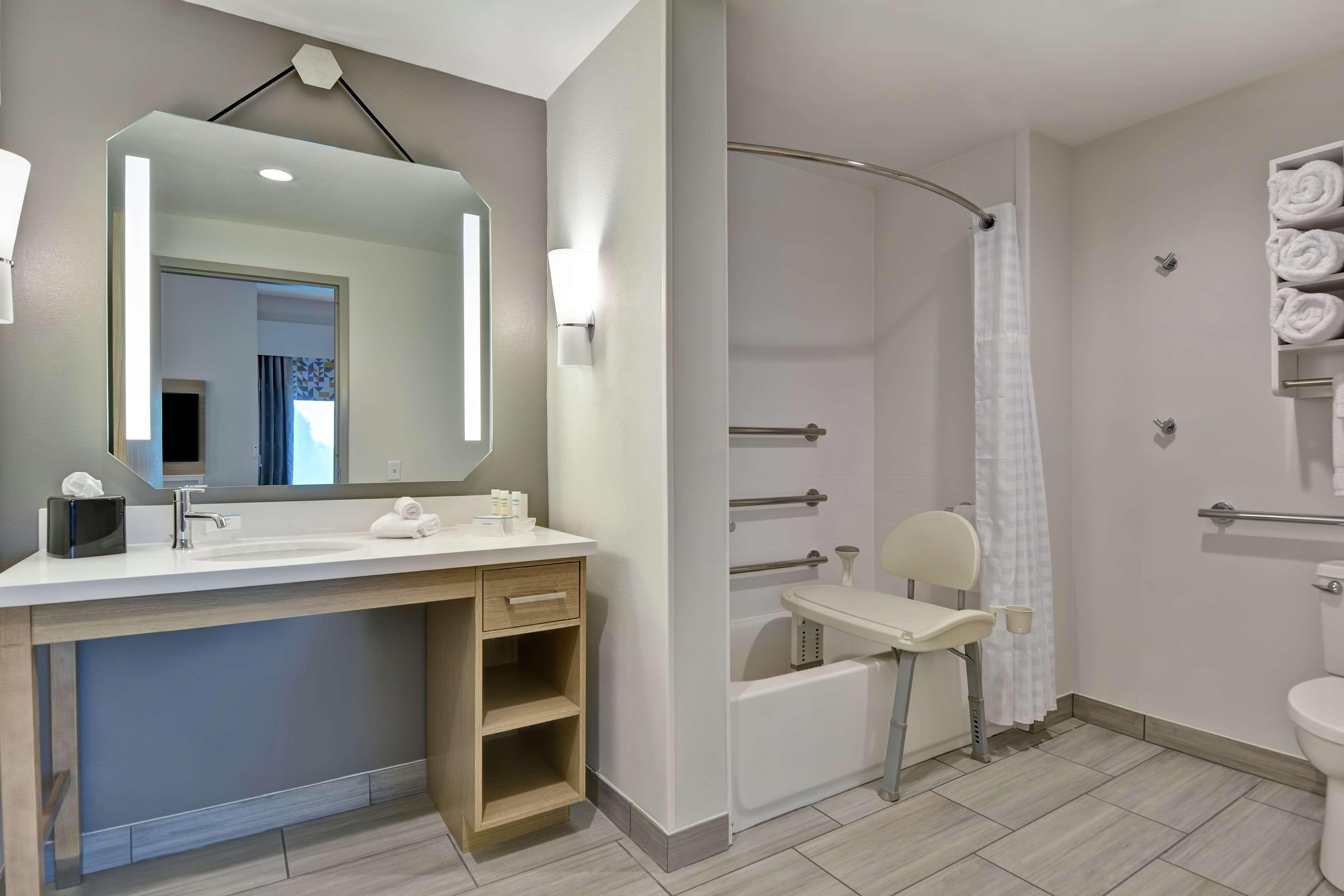 Homewood Suites By Hilton Lynchburg Bagian luar foto
