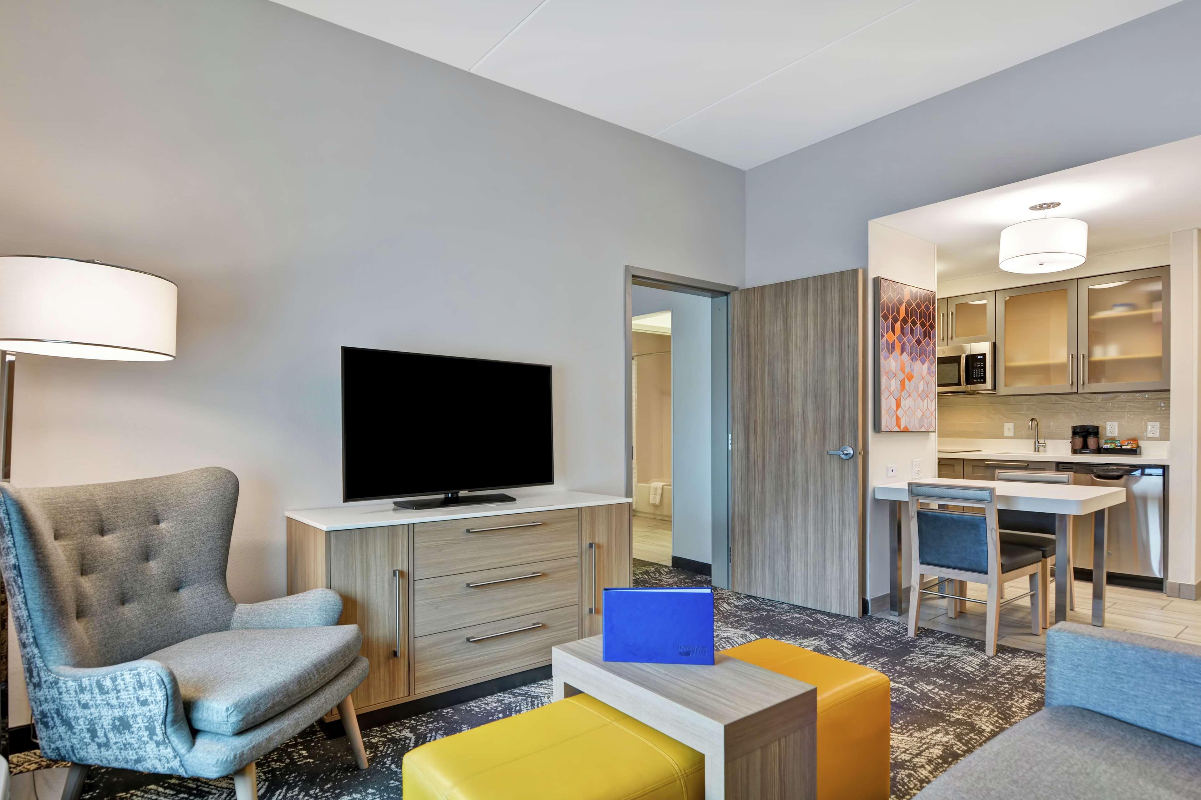 Homewood Suites By Hilton Lynchburg Bagian luar foto